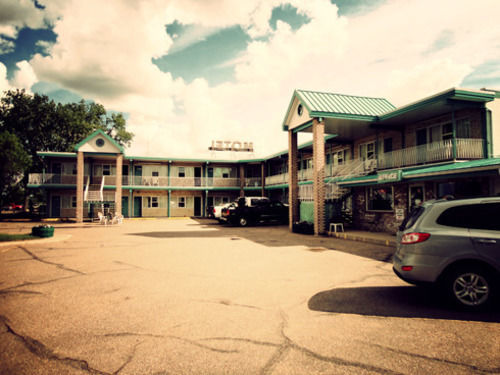 Satellite Motel Medicine Hat Exterior photo